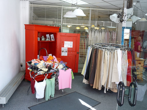 DRK Second Hand Kleiderladen - Thumbnail
