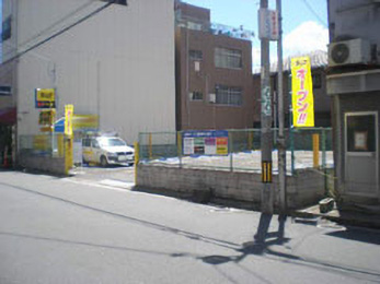 タイムズ河内山本駅前第３