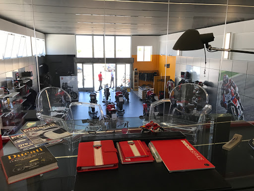 Ducati Lecce - Visual