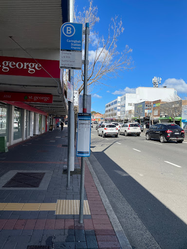 Kingsway opp Caringbah Station