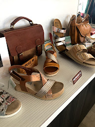 Photo n°2 de Barrouillet à Hagetmau (Magasin de chaussures)