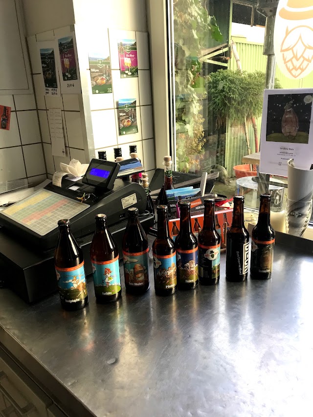 Hops hacker GmbH & Co. KG