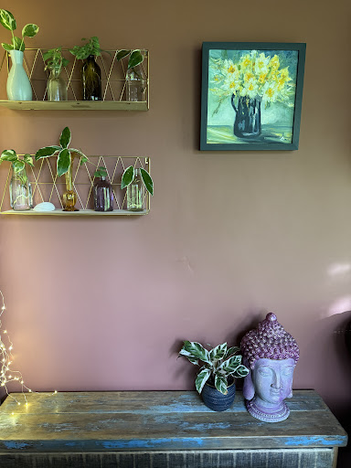 Escape The Ordinary Holistic and Beauty