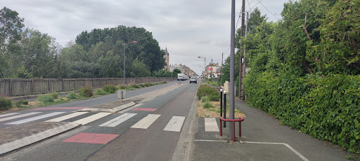 Petit parking stade Georges André Groussard - Thumbnail
