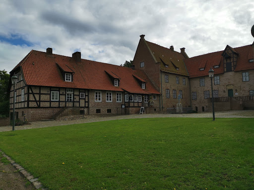 WoMo Stellplatz Burg Bederkesa - Thumbnail