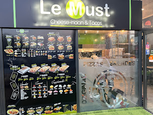 Photo n°31 de Le Must OVALIE - Kebab Tacos Burger Montpellier à Montpellier (Restaurant de tacos)