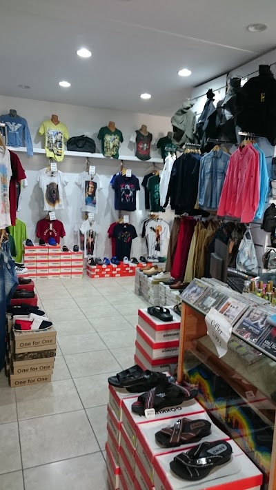 Photos of G&ouml;kkuşağı Giyim