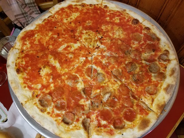 Johnny's Pizzeria