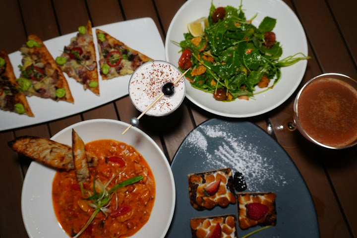 3UP Rooftop Lounge by null