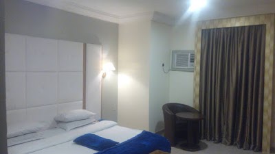 Photos of Maas Central Hotel G.R.A