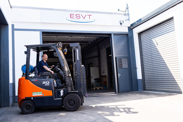 ESVT Edelstahl- und Stahl-Verbindungstechnik GmbH