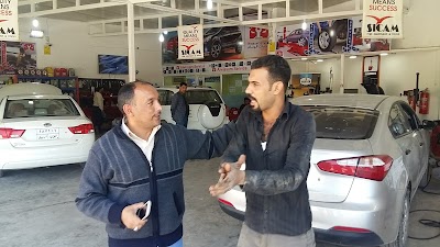 Photos of Medal Station Car Maintenance