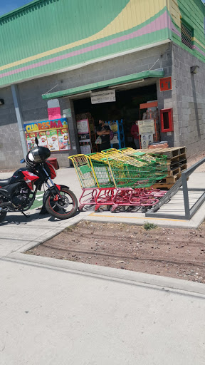 Bodega Aurrera Express, Sierra Madre - Mexico