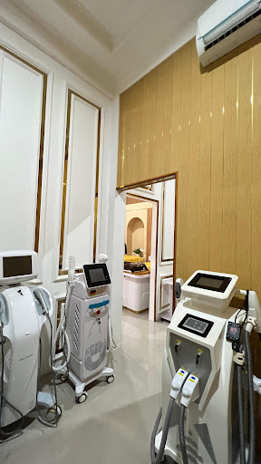 Putry Beauty Clinic Randudongkal