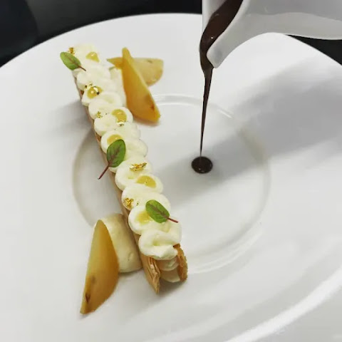 Delicatessens by null