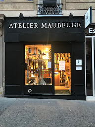 Photo n°3 de Atelier Maubeuge Cordonnier à Paris (Service de cirage de chaussures)