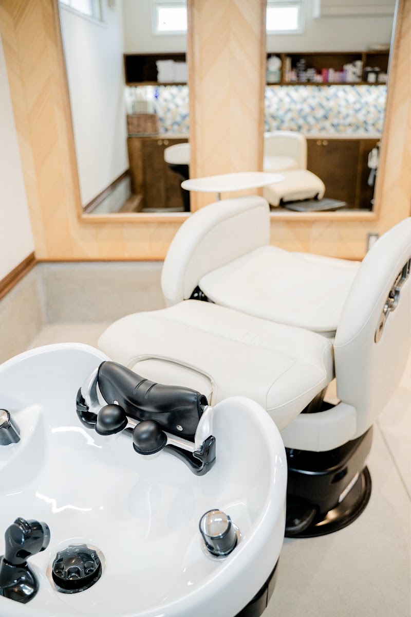 ヘアーアトリエ コロラート