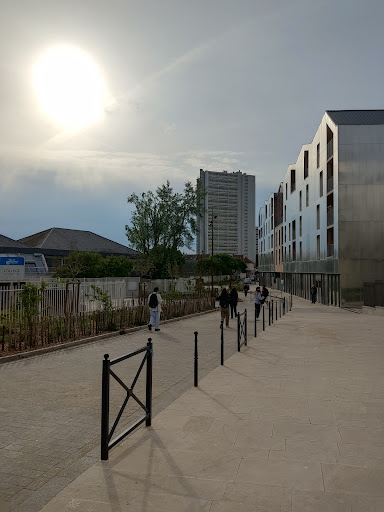 School Jules Michelet Gallery - France