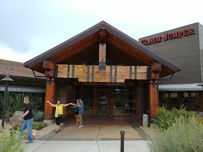 Photos of Claim Jumper Restaurants