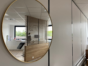 Photo n°4 de Dr Ilyas BEKADDOUR à Fargues-Saint-Hilaire (Orthodontiste)