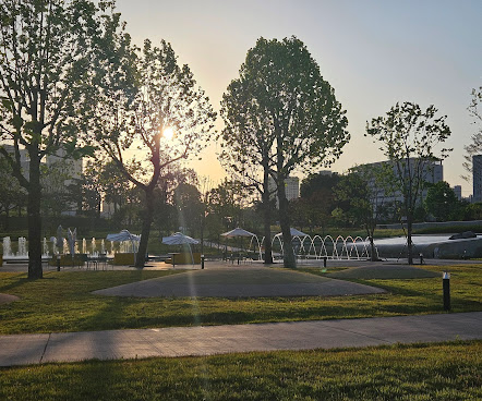 Yongsan Park by null