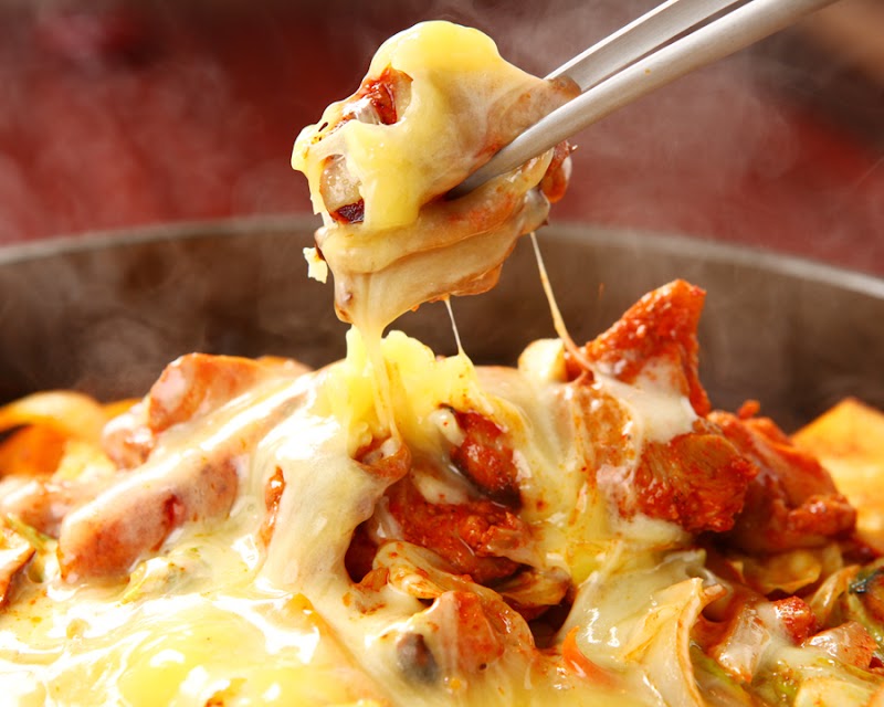 炭火焼肉・韓国料理 KollaBo（コラボ）千里中央店