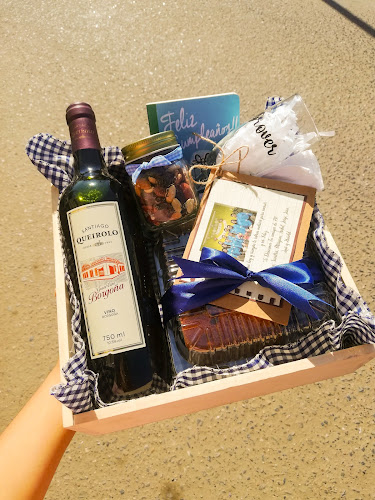 Priscilla Flores y detalles - Tienda