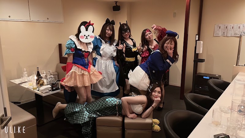 ラウンジ PARIS（パリス）