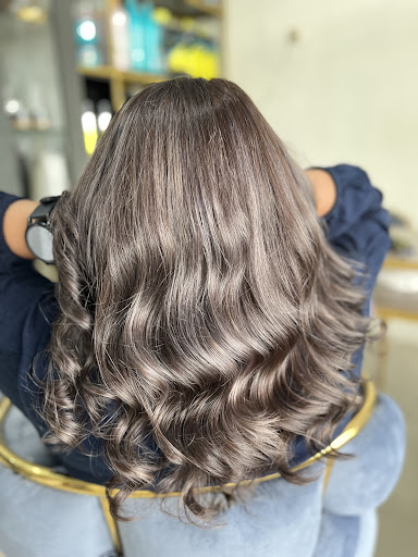 Tiya'oVy Salon Timika