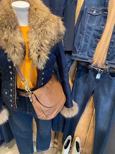 Bishop Consignment - Visual