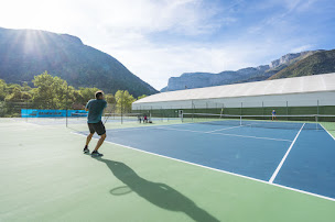 Photo n°7 de THONES TENNIS CLUB à Thônes (Club de sport)