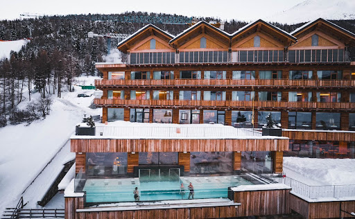 Alpen Village Hotel