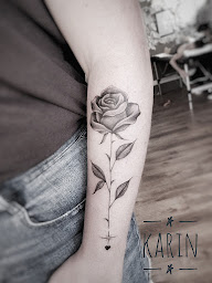 Photo n°23 de Black Bird shop à Gordes (Salon de tatouage et piercing)