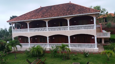 Photos of Lemon Creek Hotel