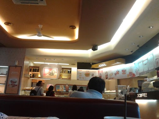 J.Co Maluku City Mall, Author: Halvina Grasela Saiya