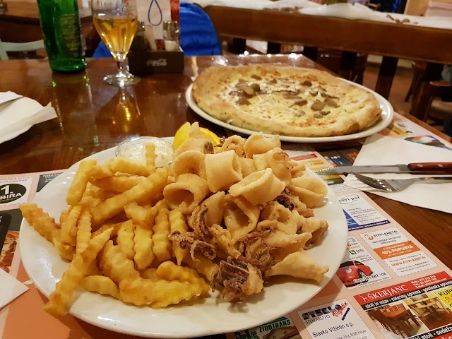 Pizzerija atrij trgovina, gostinstvo in posredništvo d.o.o. Koper