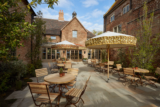 THE PIG at Bridge Place