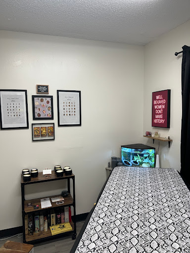 Wax Queen 805 Gallery - United States