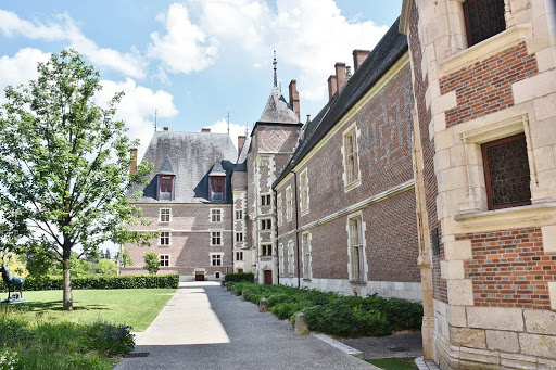 Mayor of Gien - Thumbnail