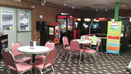 Hole.N.One Family Fun Center - Thumbnail