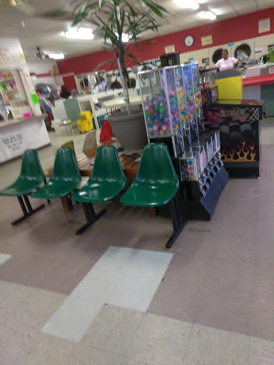 Spiffy's Laundry - Visual