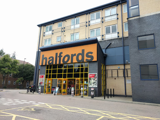 Halfords - Sutton - Visual