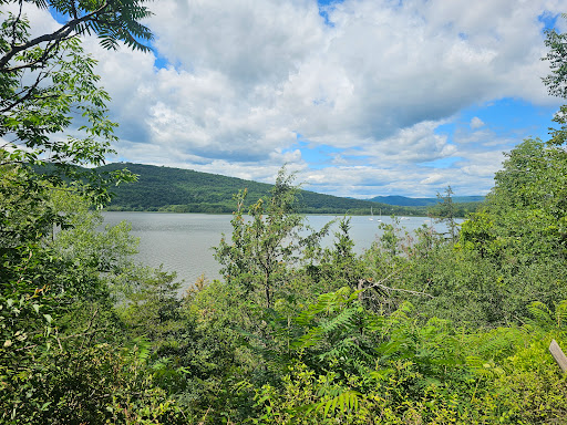 Mount Independence - Visual