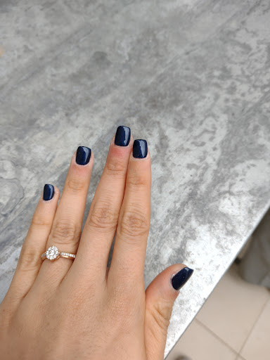 Louisa Nails - Visual