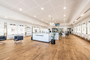 Photo n°3 de Audioprothésiste GRANDE SYNTHE Optical Center à Grande-Synthe (Magasin d'appareils auditifs)