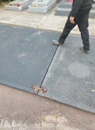 Photo n°12 de Location Plaque de Calage grue et Nacelle, protection des sols chantier Paris, IDF à Les Pavillons-sous-Bois (Agence de location de matériel)