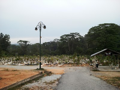 photo of Muslim cemetery in Sungai Pusu