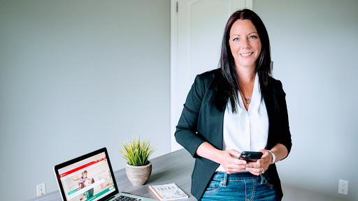 Chrissie McMillan Real Estate Broker at RE/MAX Pembroke Realty Ltd. - Thumbnail