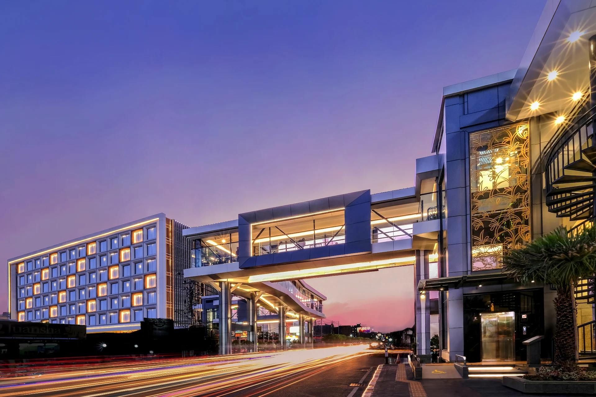 GRAMM HOTEL by Ambarrukmo (formerly - Grand Ambarrukmo)
