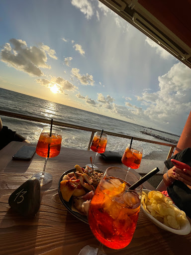 Delfino Beach bar - Thumbnail
